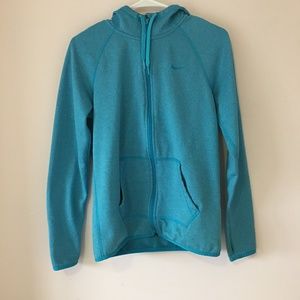 nike therma-fit hoodie